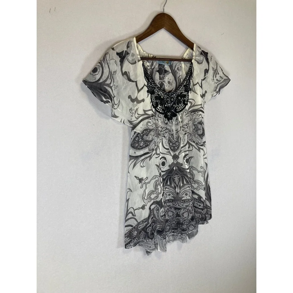 Y2K Unity World Wear Women XL White‎ Gray Paisley Crochet Lace Neck Tunic Top